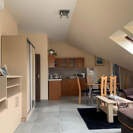 Balaton Kinizsi Apartman Siofok Exterior photo