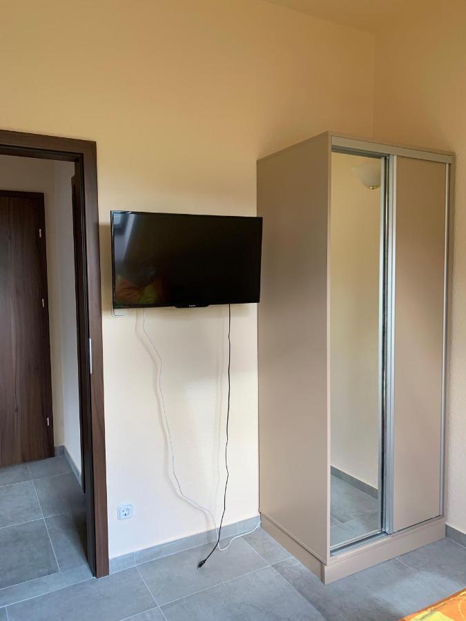 Balaton Kinizsi Apartman Siofok Exterior photo