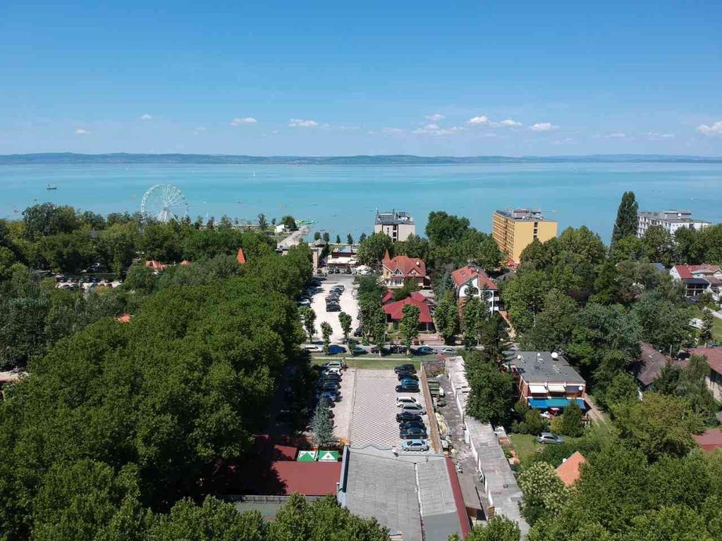 Balaton Kinizsi Apartman Siofok Exterior photo