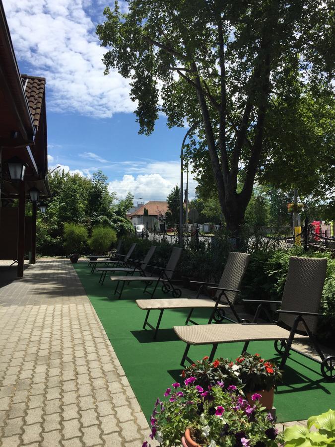 Balaton Kinizsi Apartman Siofok Exterior photo